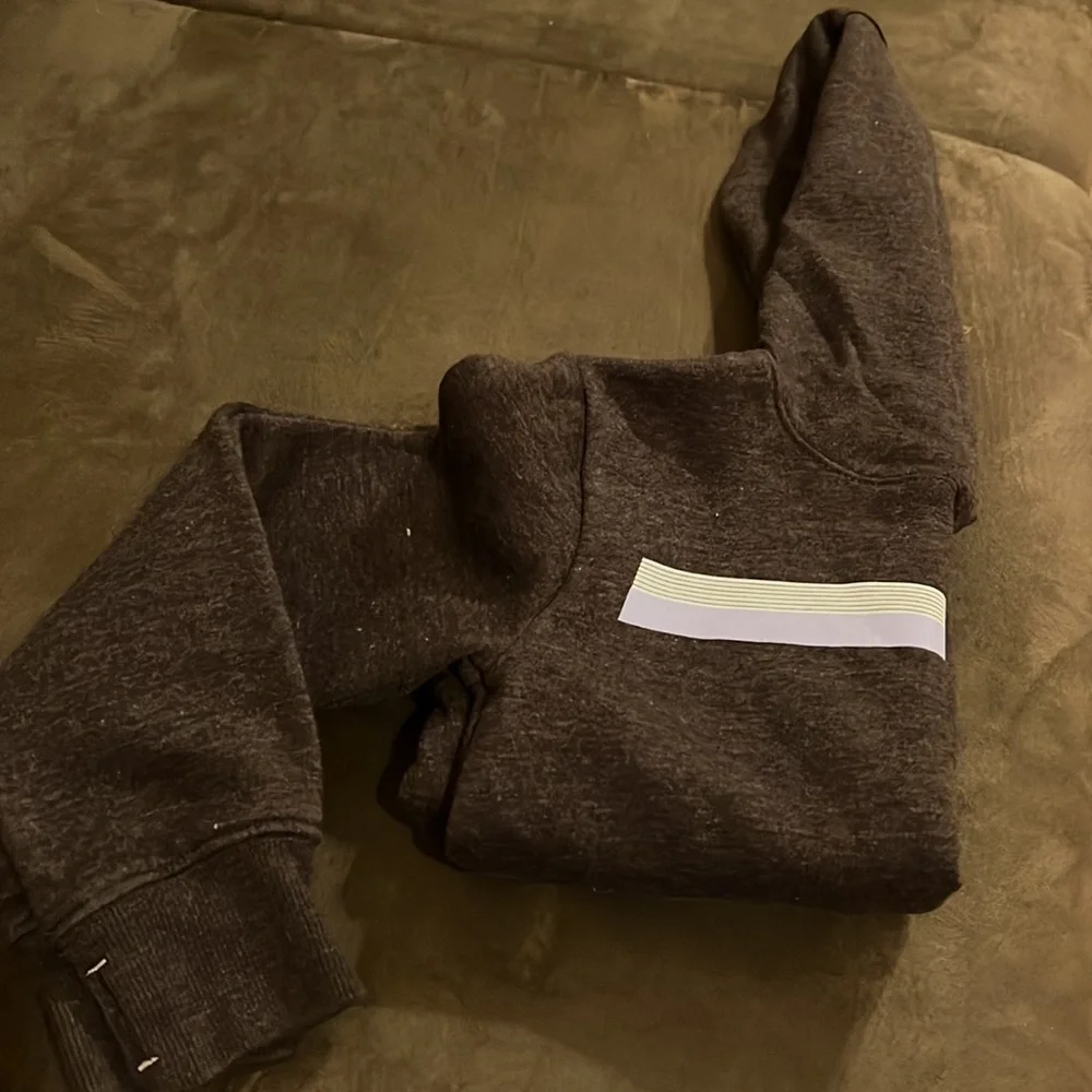 Basic hoodie - Picture 3 of 3